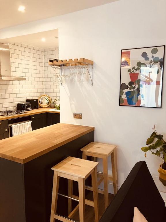 Central Brighton Flat, 3 Bedrooms, Sleeps 6, Close To Shops And Beach ภายนอก รูปภาพ